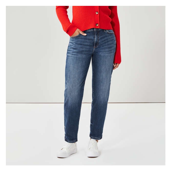 Women's Dark Wash Relaxed Fit Jean